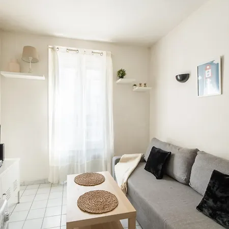 1 Bedroom Ideally Located Only 1 Minute To The Metro In Montmartre Neighbourhood Paris